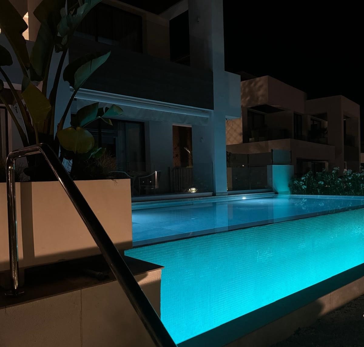 Chalet de 4 habitaciones en Marbella en venta con piscina garaje - 4.250.000 € (Ref: 8438902)