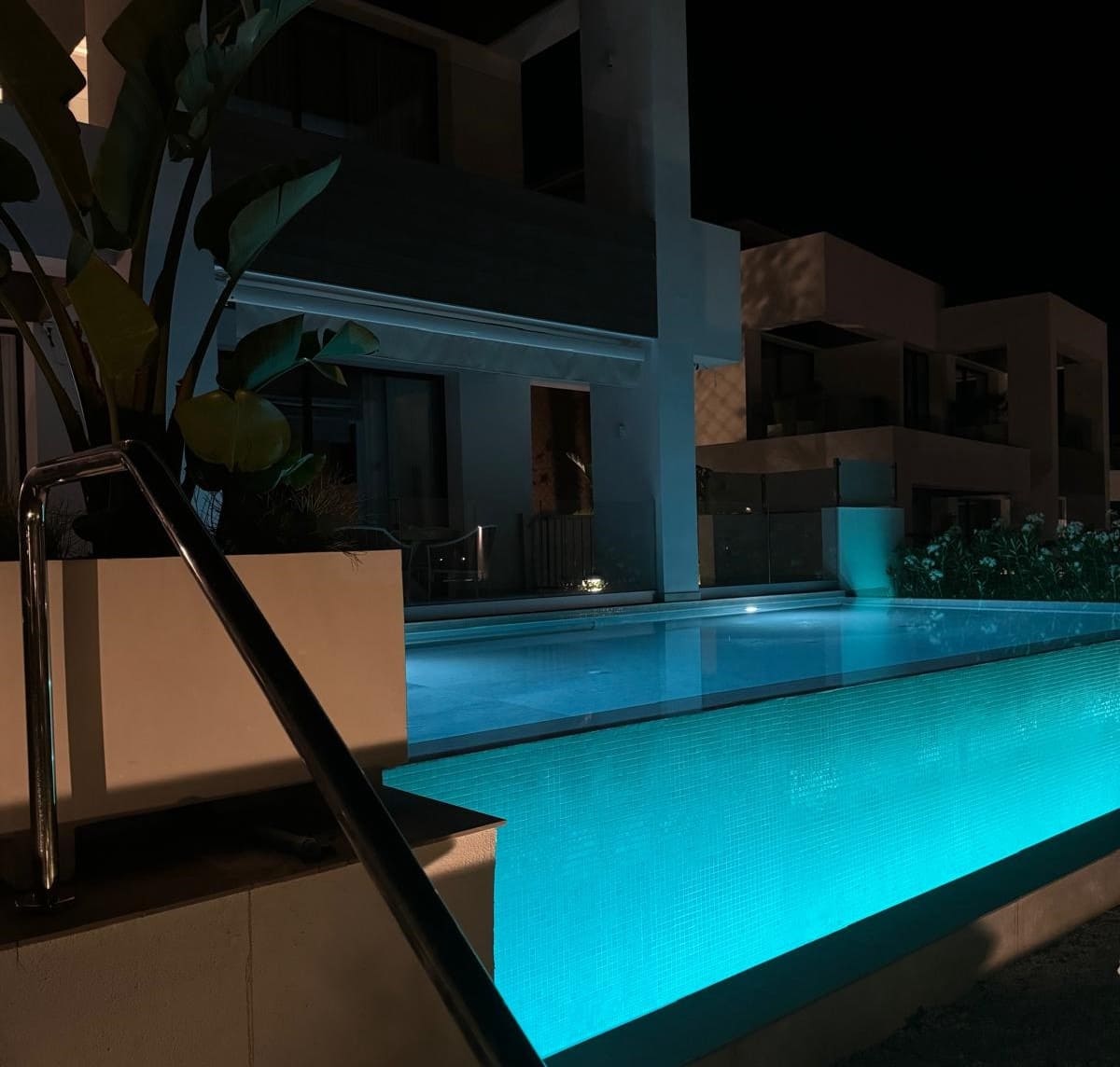 4 bedroom Villa for sale in Golden Mile with pool garage - € 4,250,000 (Ref: 8438902)