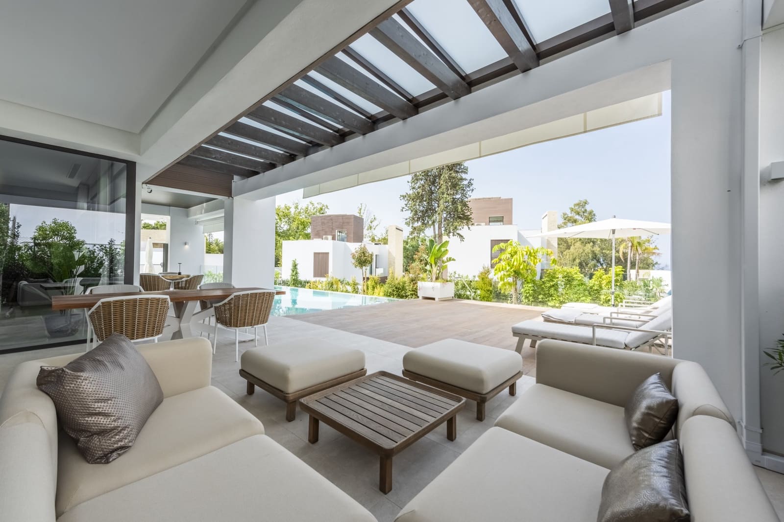 4 bedroom Villa for sale in Golden Mile with pool garage - € 4,250,000 (Ref: 8438902)