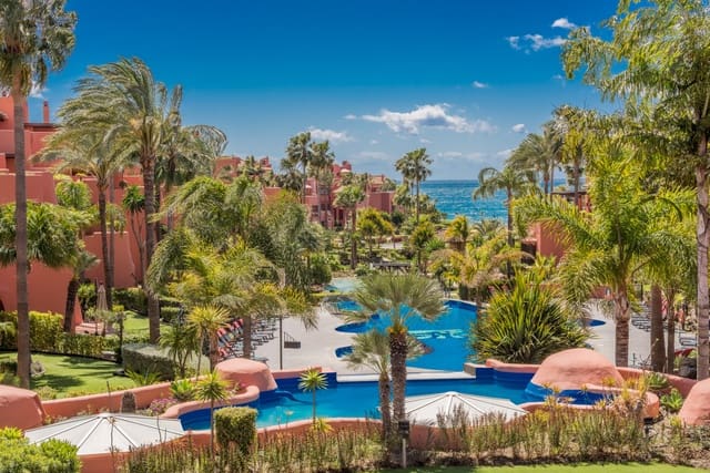 3 bedroom Apartment for sale in Guadalmansa, Estepona with pool garage - € 1,825,000 (Ref: 8445953)