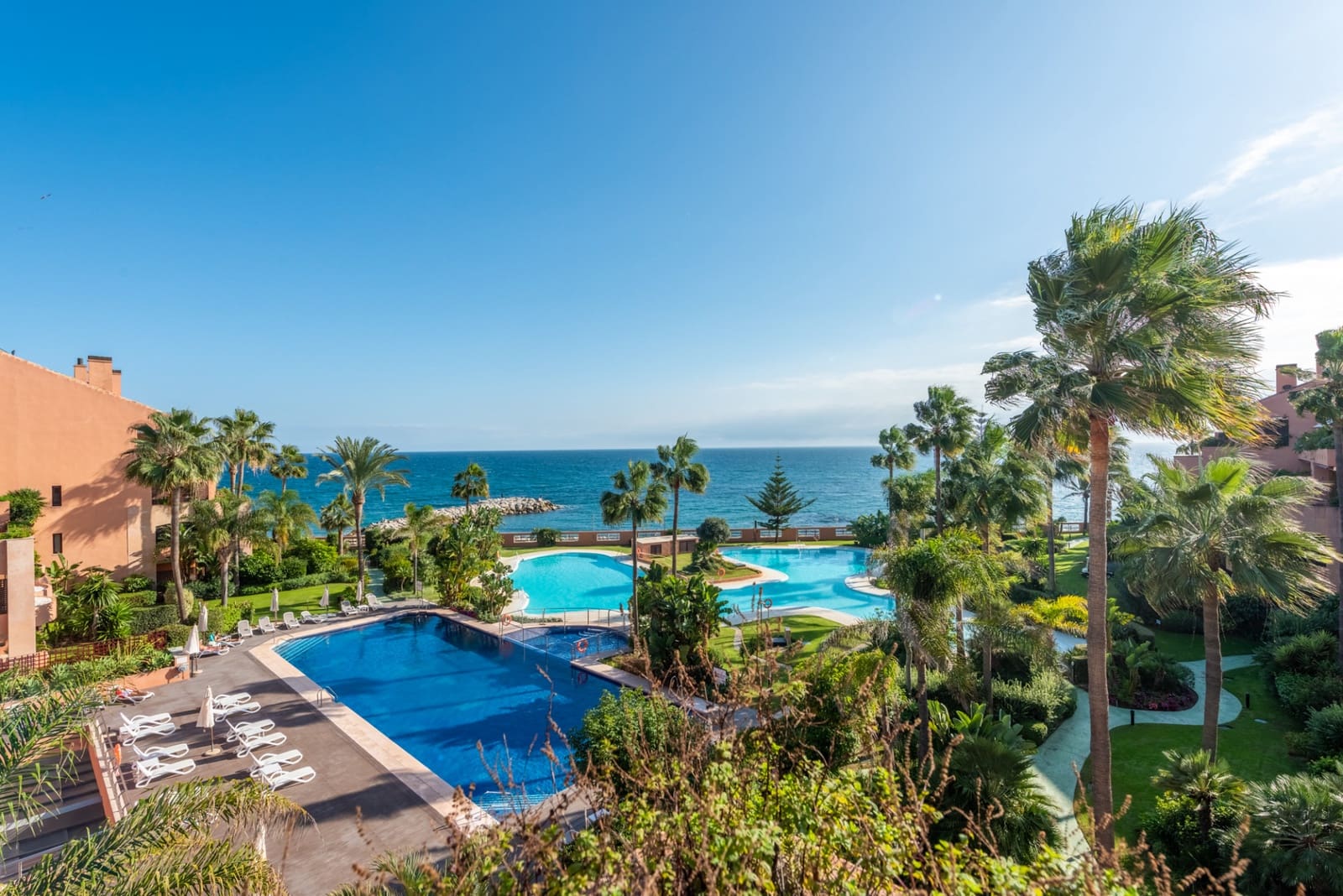 2 bedroom Apartment for sale in Marbella with pool garage - € 1,800,000 (Ref: 8463632)
