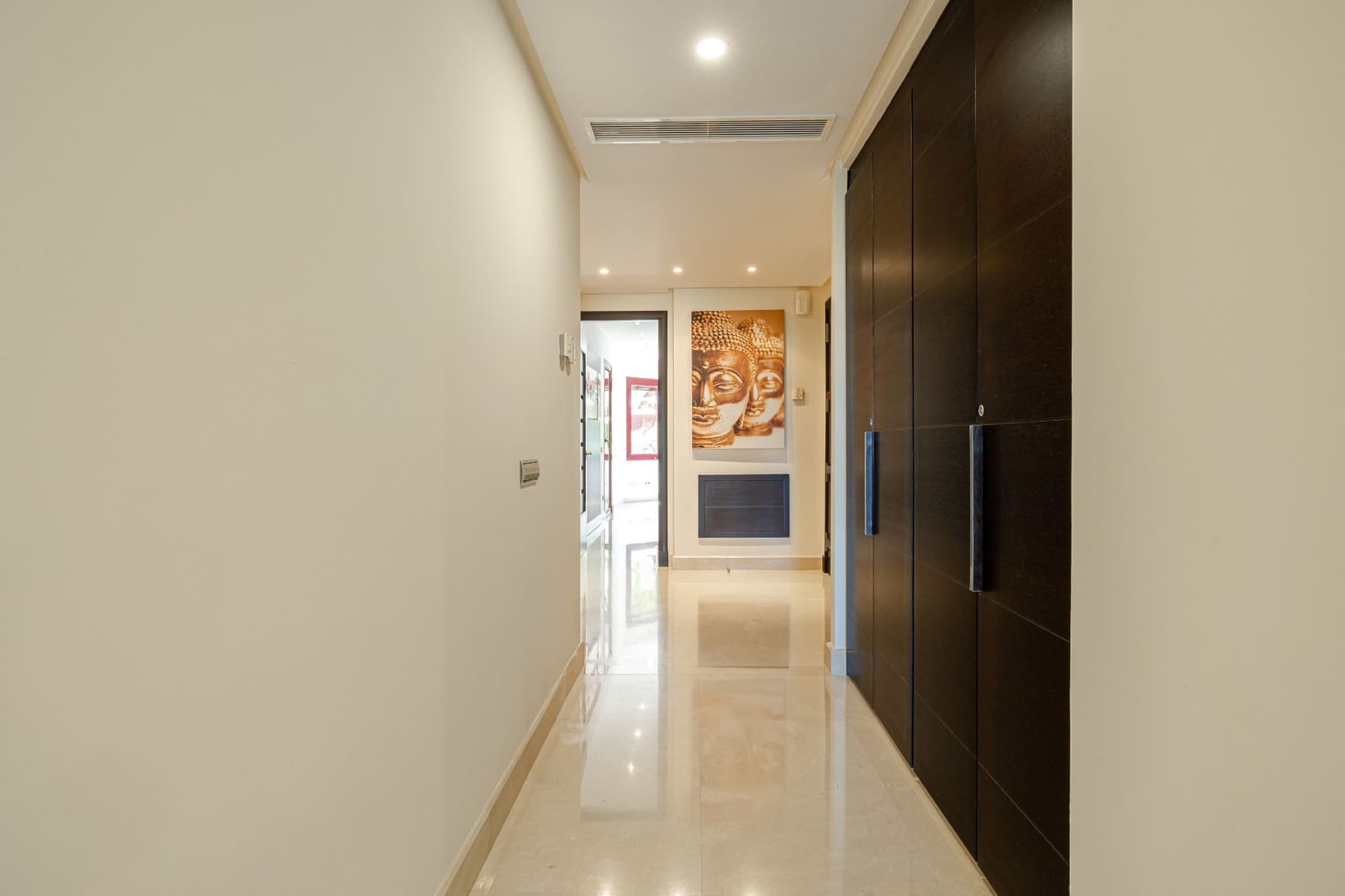 2 bedroom Apartment for sale in Marbella with pool garage - € 1,800,000 (Ref: 8463632)