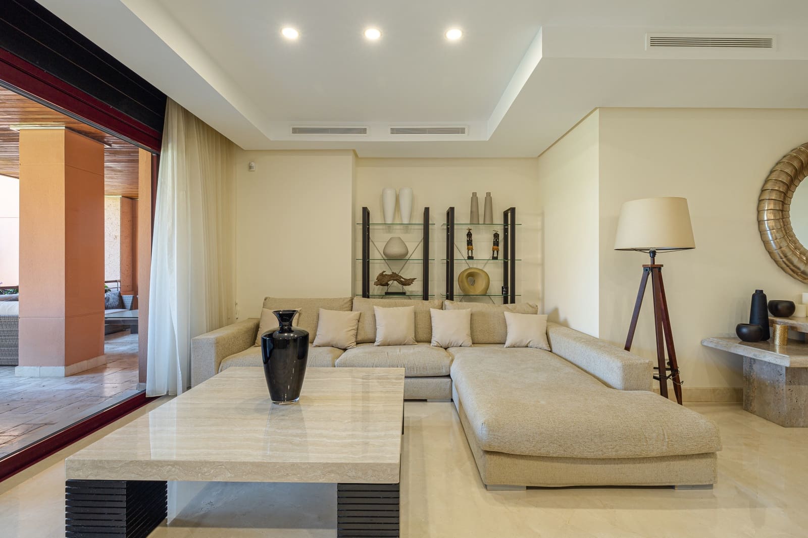 2 bedroom Apartment for sale in Marbella with pool garage - € 1,800,000 (Ref: 8463632)