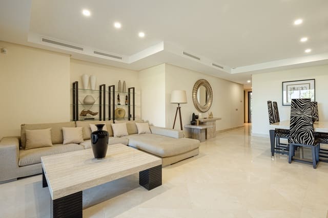 2 chambre Appartement à vendre à Marbella avec piscine garage - 1 800 000 € (Ref: 8463632)