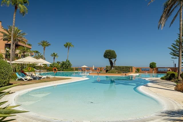 2 chambre Appartement à vendre à Marbella avec piscine garage - 1 800 000 € (Ref: 8463632)