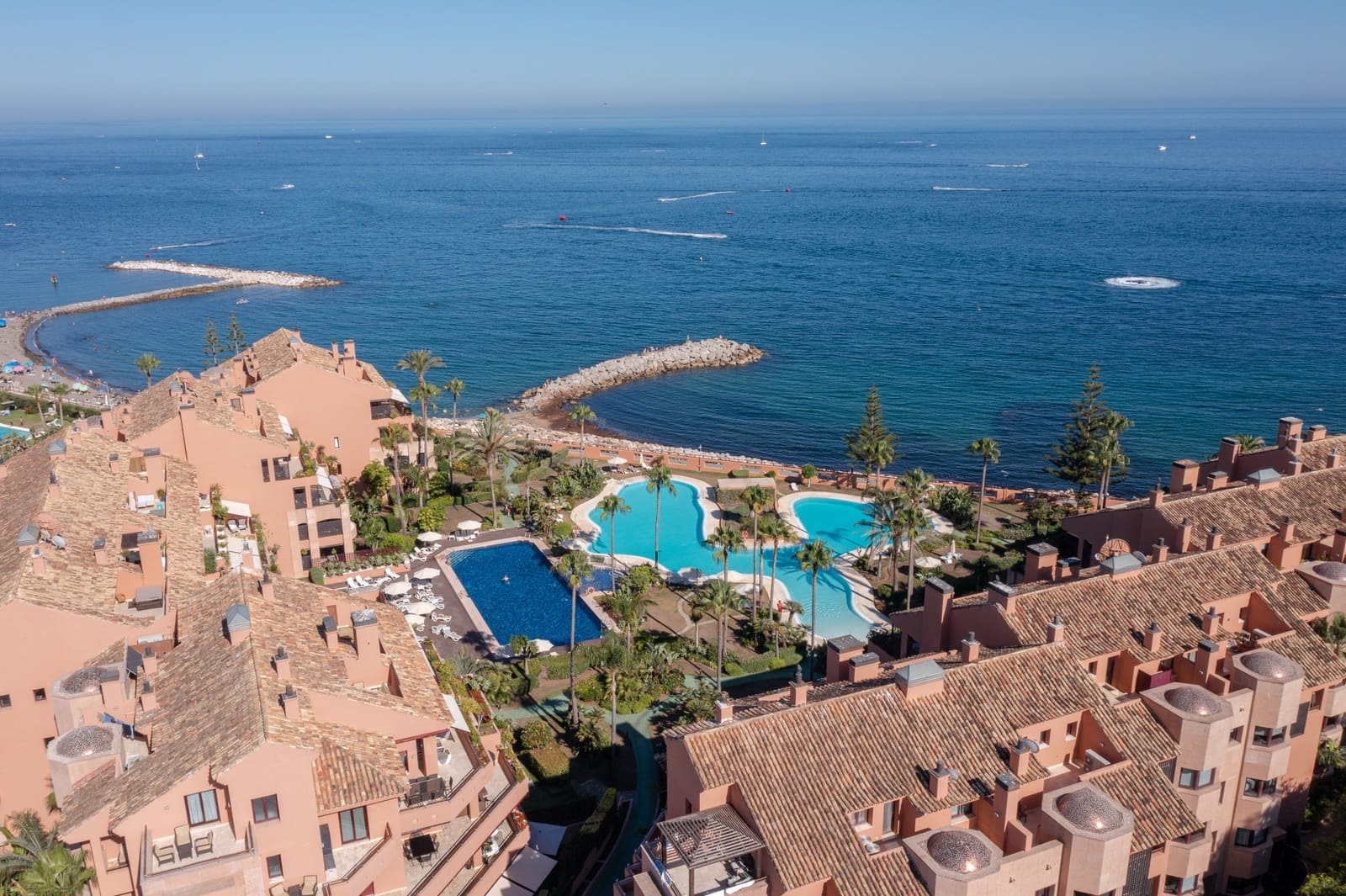 2 bedroom Apartment for sale in Marbella with pool garage - € 1,800,000 (Ref: 8463632)