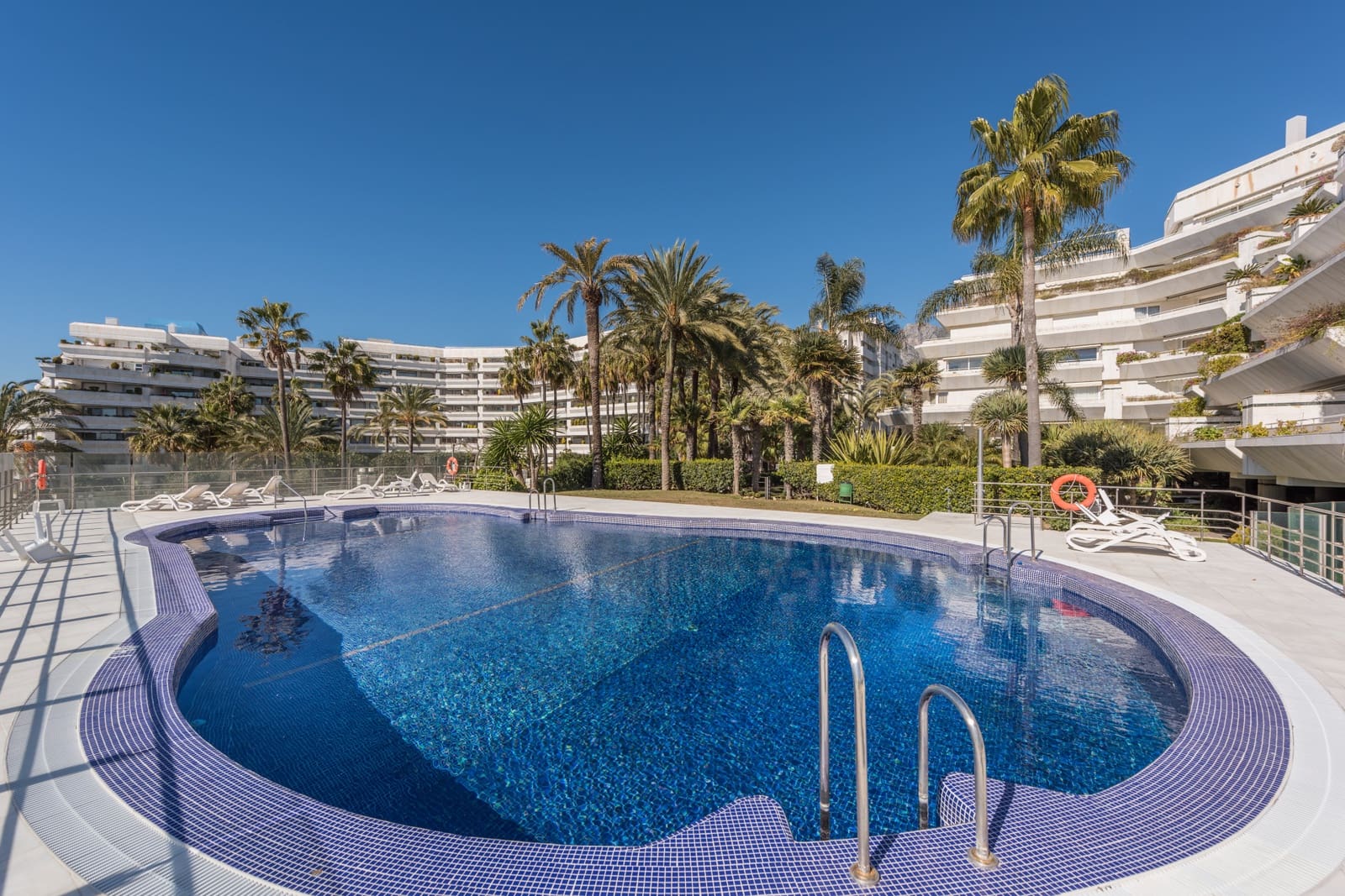 3 slaapkamer Appartement te koop in Marbella met zwembad garage - € 5.975.000 (Ref: 8474077)