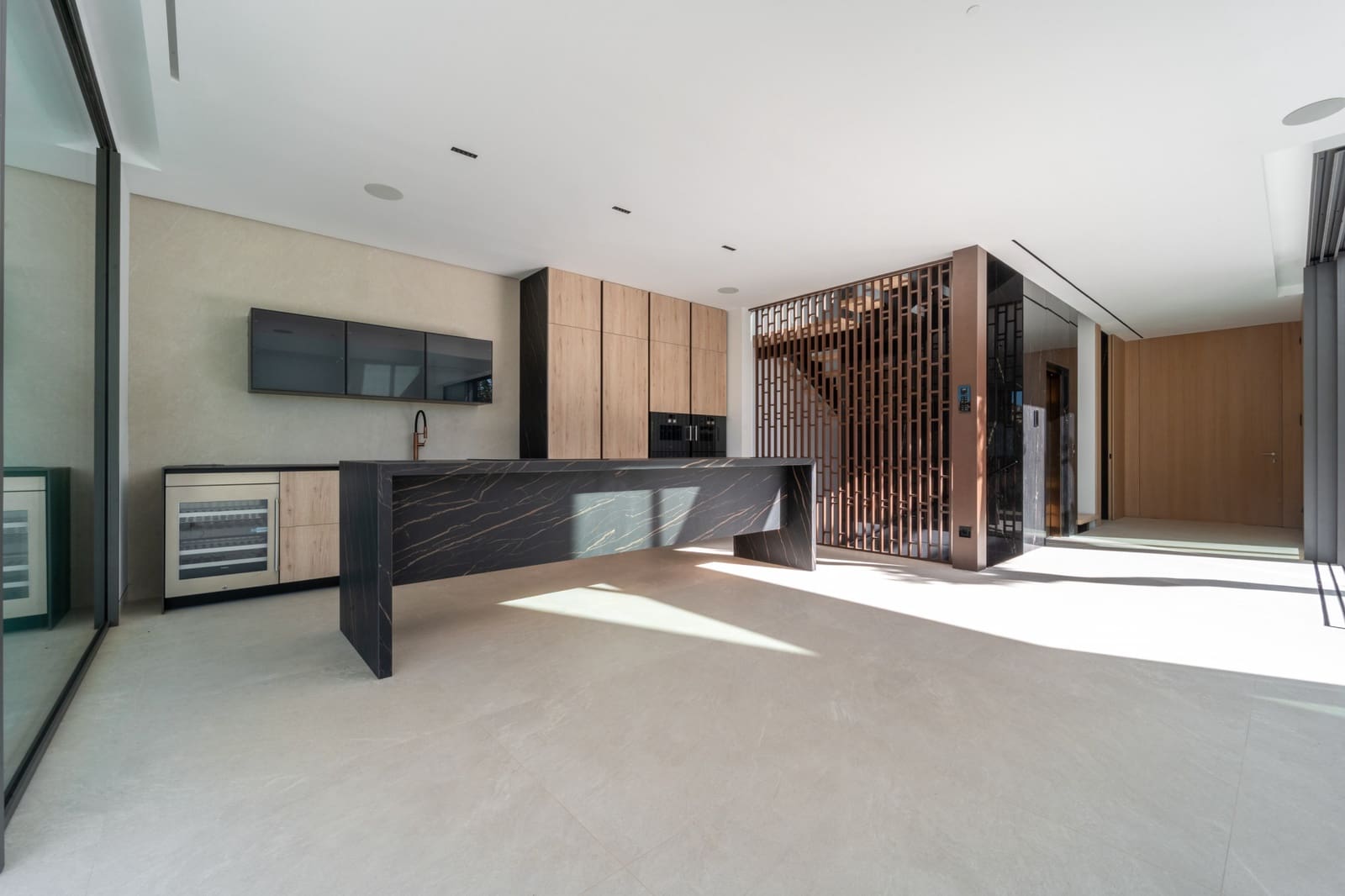 3 bedroom Villa for sale in Marbella with pool garage - € 5,500,000 (Ref: 8478076)