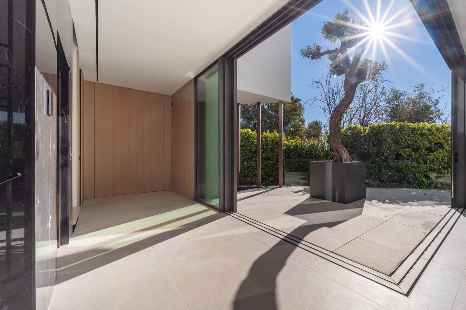 3 bedroom Villa for sale in Marbella with pool garage - € 5,500,000 (Ref: 8478076)