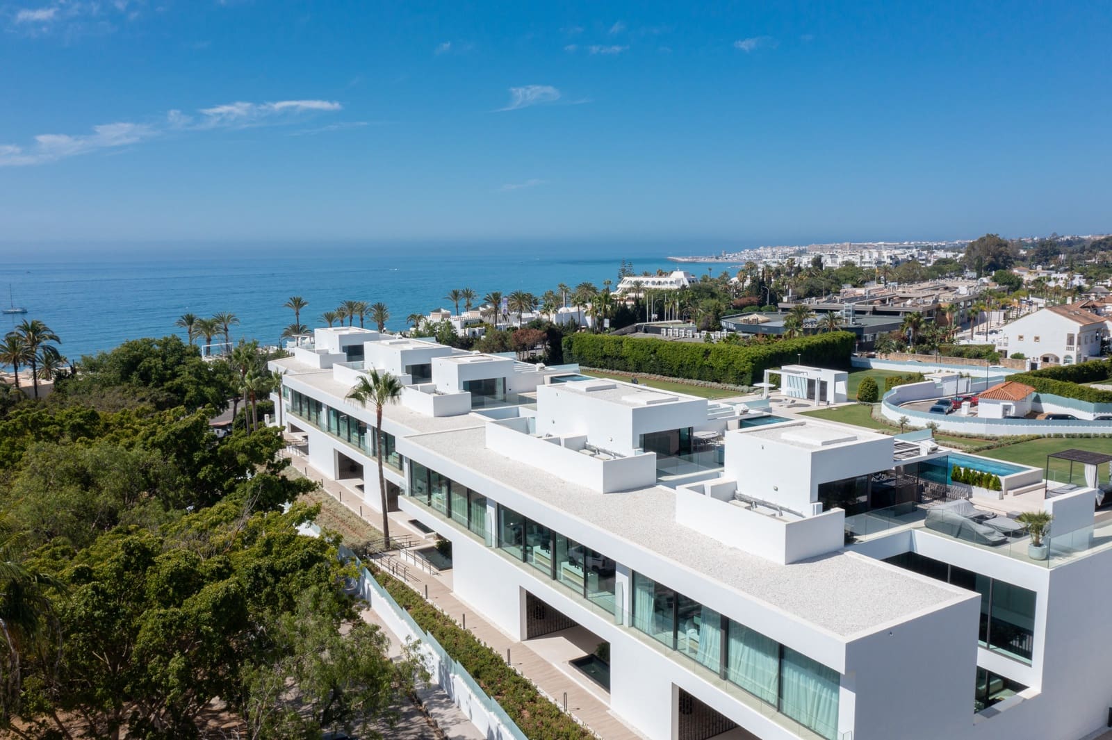 3 bedroom Villa for sale in Marbella with pool garage - € 5,500,000 (Ref: 8478076)