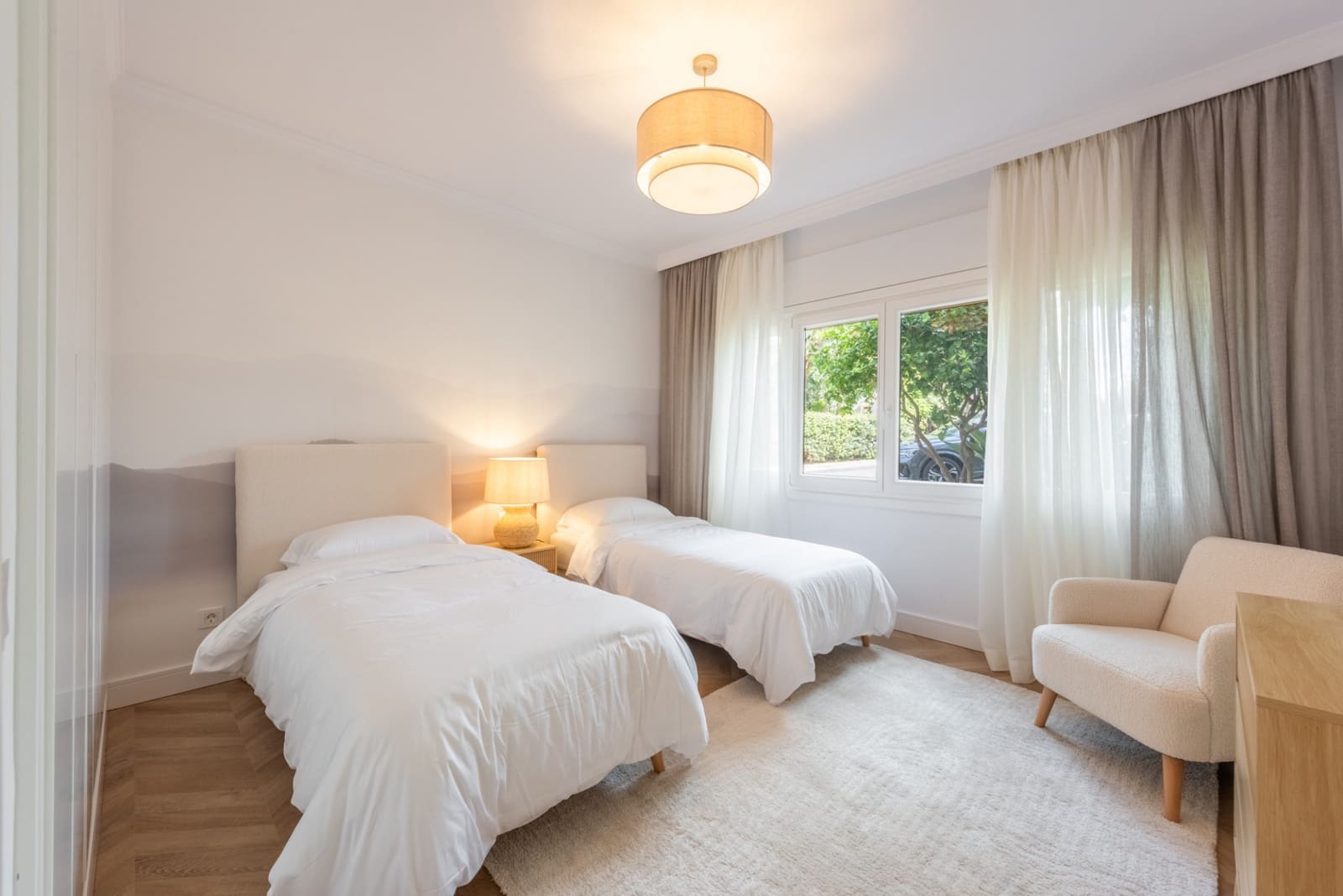 3 slaapkamer Appartement te koop in Estepona met zwembad garage - € 1.030.000 (Ref: 8487812)