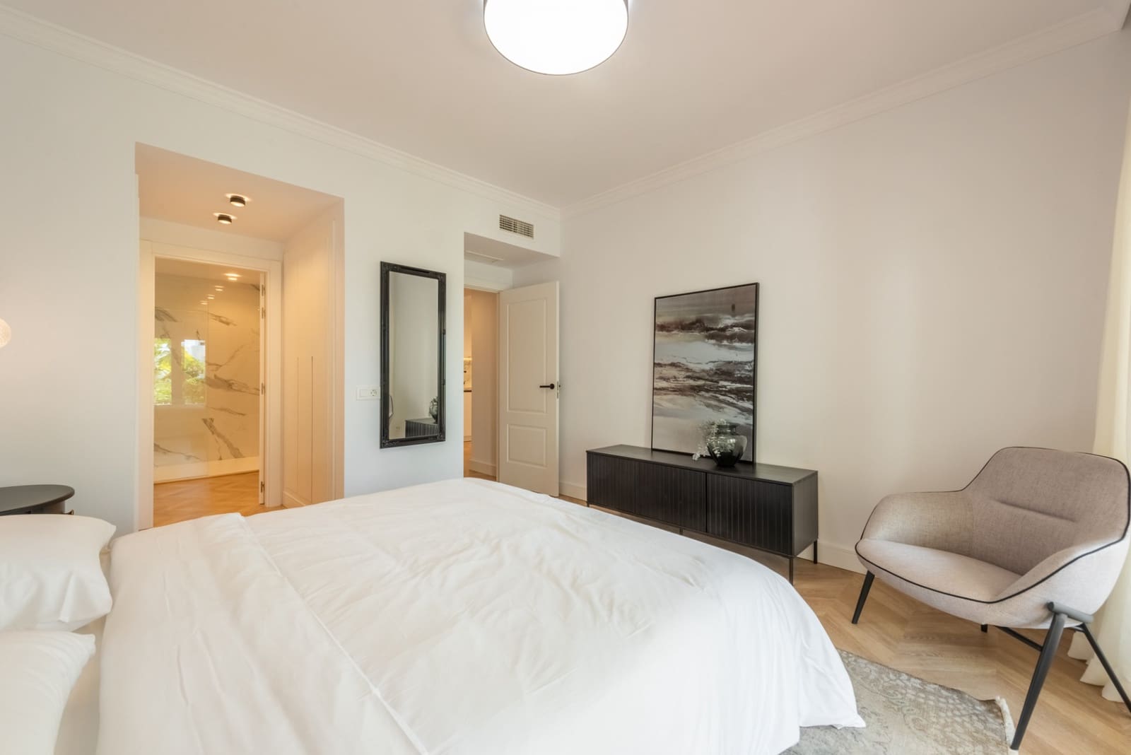 3 slaapkamer Appartement te koop in Estepona met zwembad garage - € 1.030.000 (Ref: 8487812)