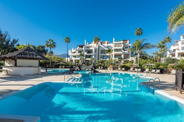 3 slaapkamer Appartement te koop in Estepona met zwembad garage - € 1.030.000 (Ref: 8487812)