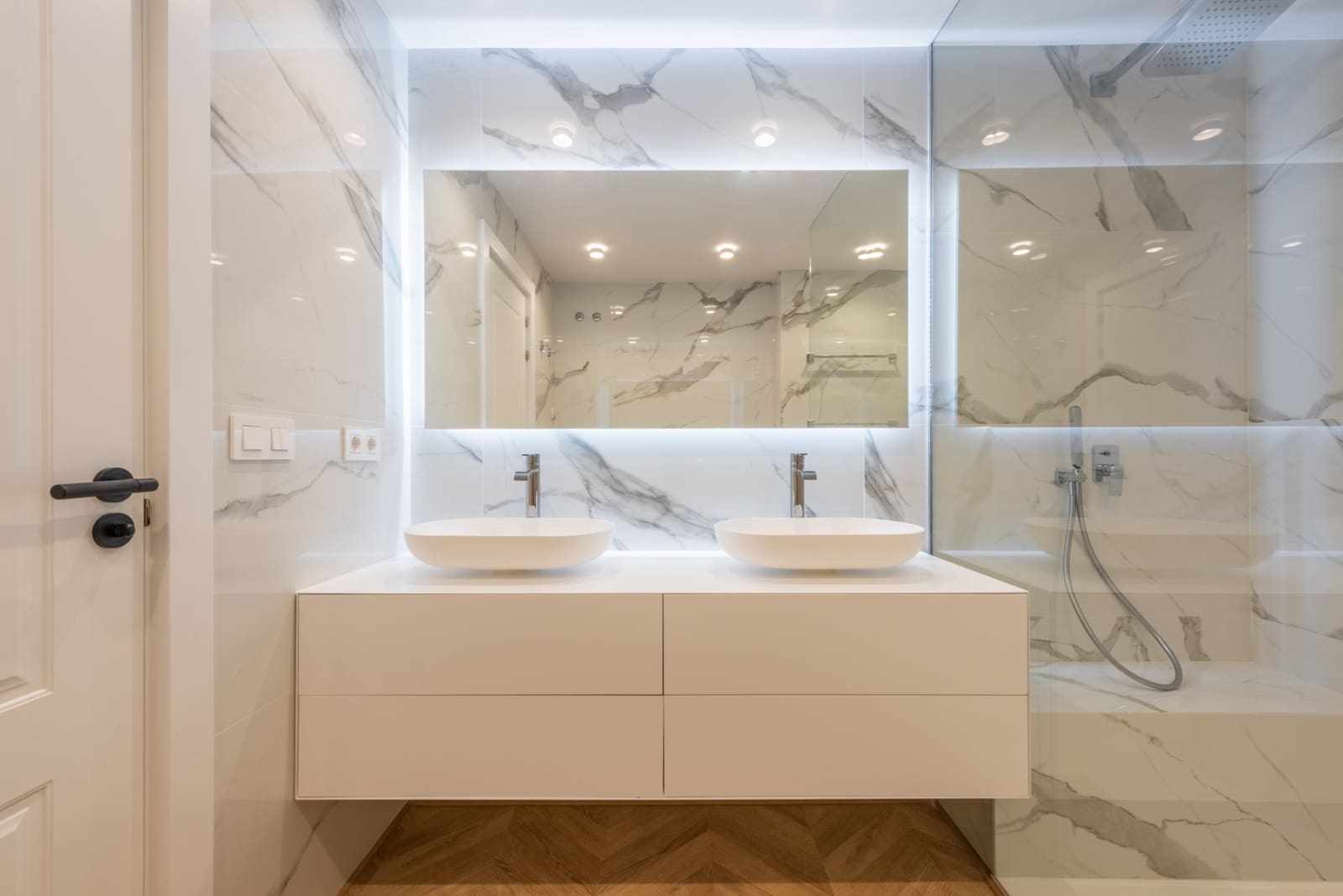 3 slaapkamer Appartement te koop in Estepona met zwembad garage - € 1.030.000 (Ref: 8487812)