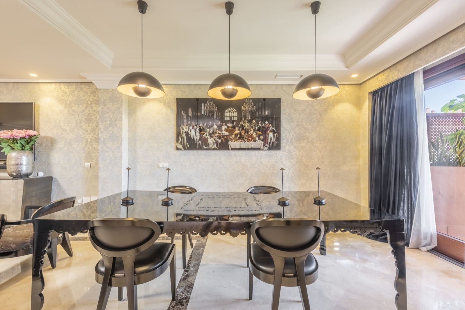 Apartamento de 4 habitaciones en Estepona en venta con piscina garaje - 2.050.000 € (Ref: 8488934)