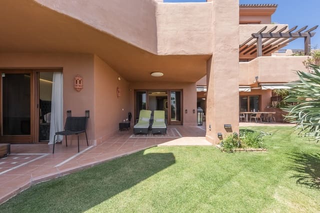 4 quarto Apartamento para venda em Estepona com piscina garagem - 2 050 000 € (Ref: 8488934)