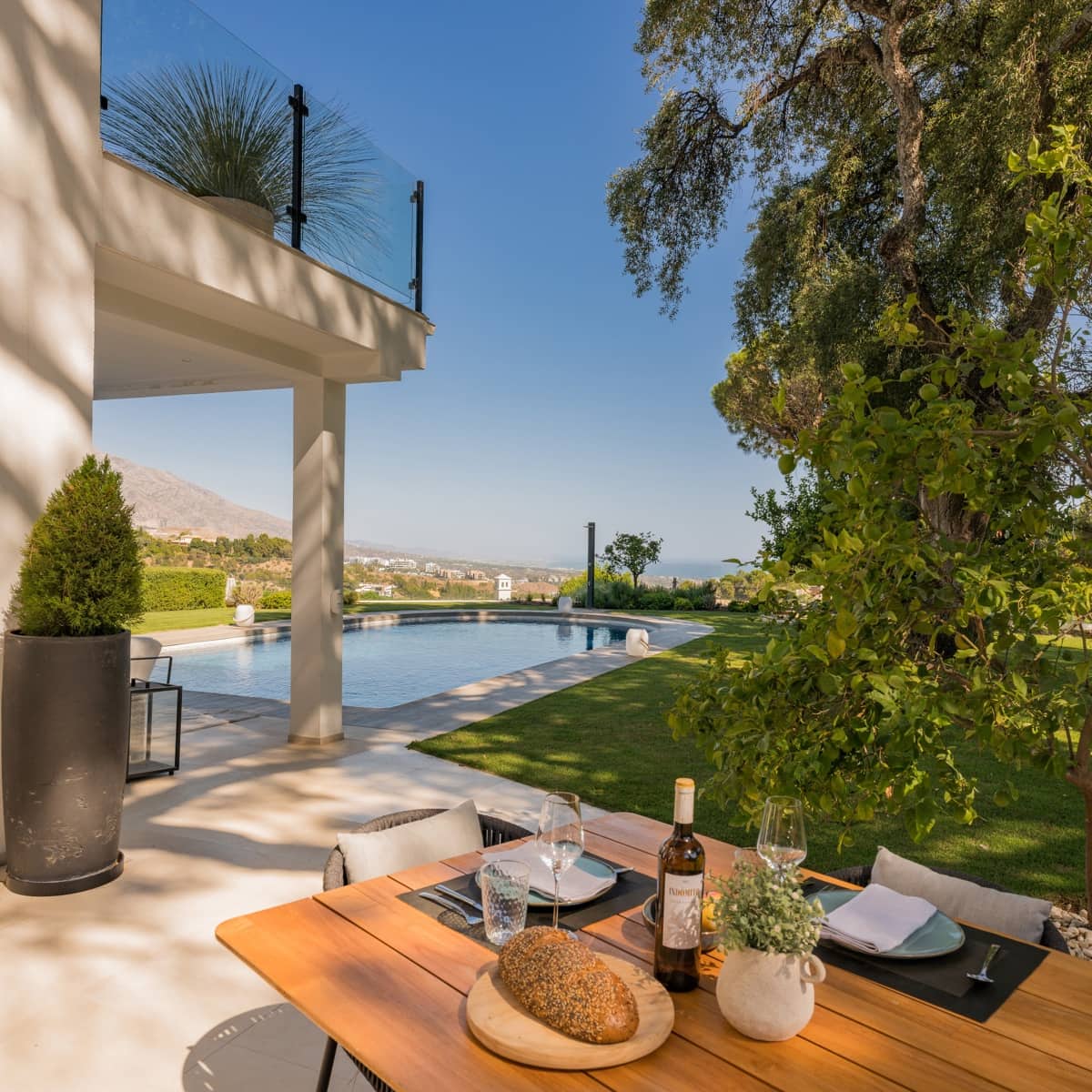 Chalet de 8 habitaciones en El Madroñal en venta con piscina garaje - 4.450.000 € (Ref: 8519407)