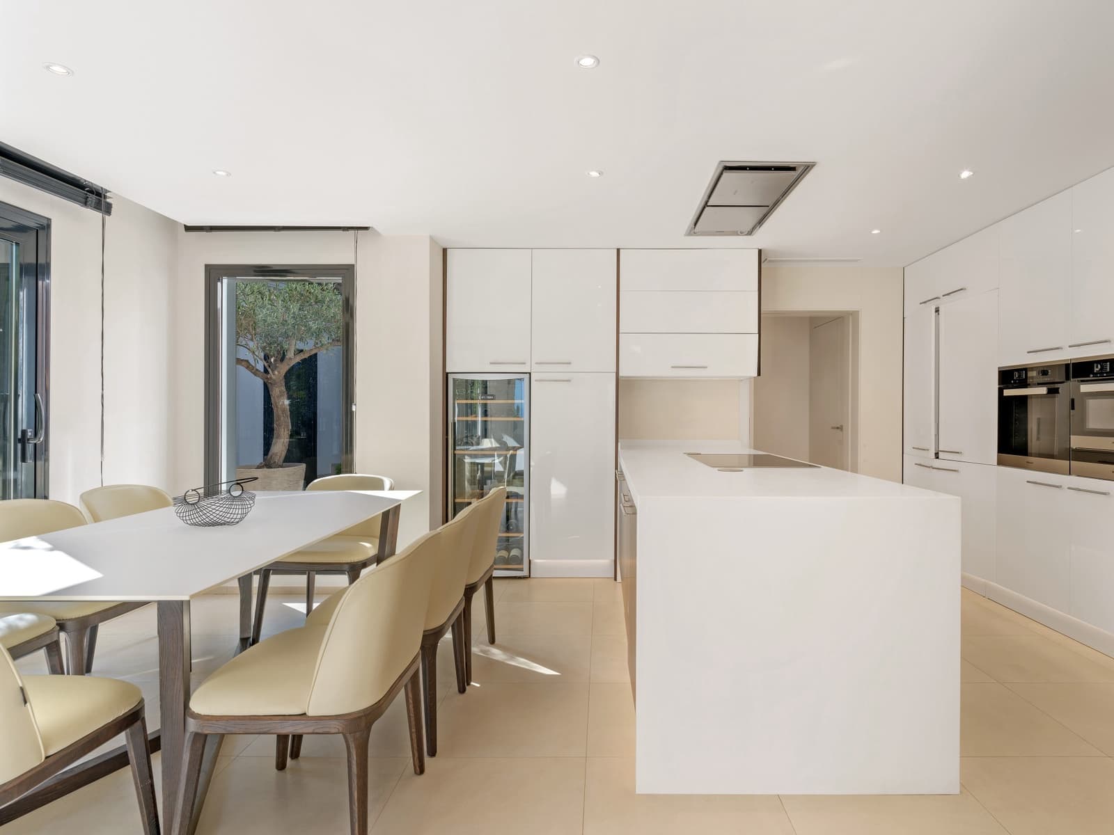 Chalet de 8 habitaciones en El Madroñal en venta con piscina garaje - 4.450.000 € (Ref: 8519407)