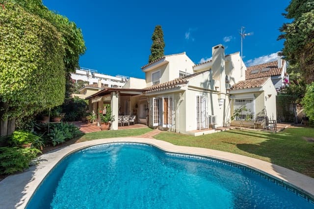 3 slaapkamer Villa te koop in Marbella met zwembad garage - € 2.720.000 (Ref: 8526880)