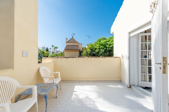 3 slaapkamer Villa te koop in Marbella met zwembad garage - € 2.720.000 (Ref: 8526880)