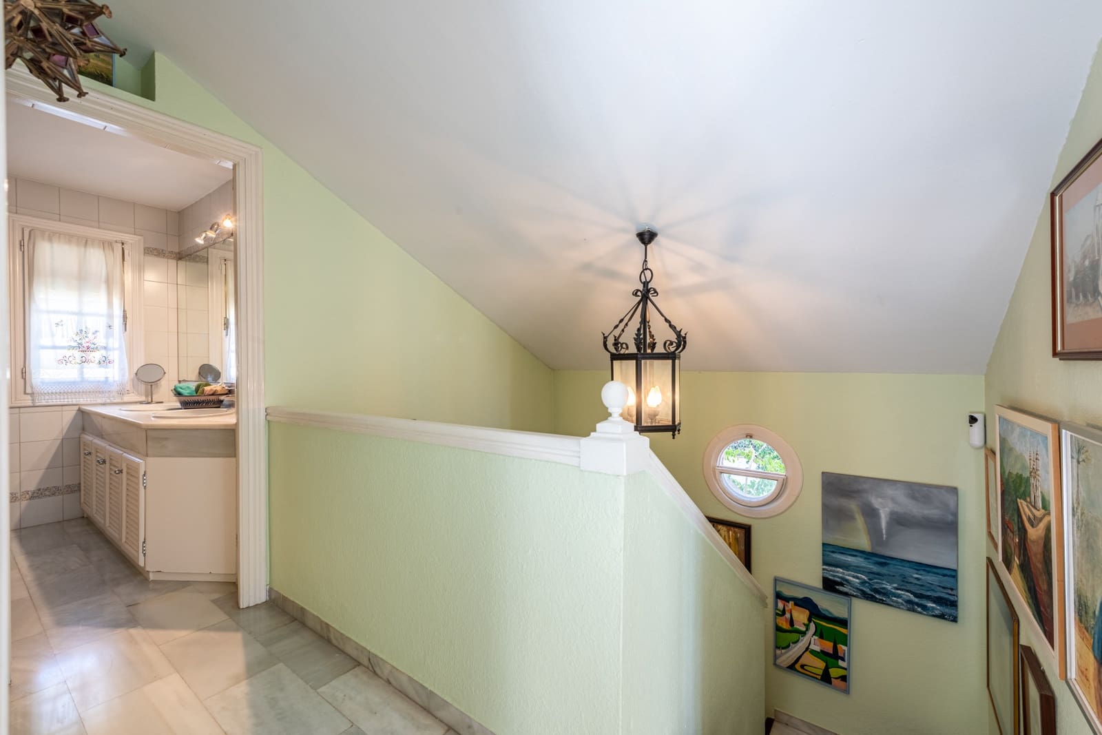 3 bedroom Villa for sale in Marbella with pool garage - € 2,720,000 (Ref: 8526880)
