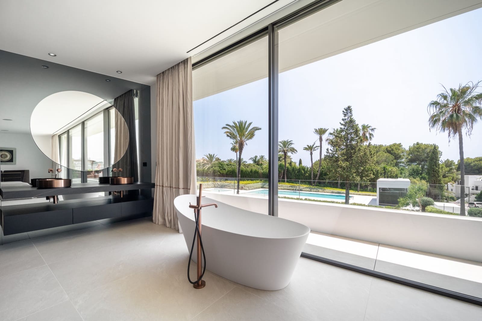 4 slaapkamer Halfvrijstaande villa te koop in Marbella met zwembad garage - € 4.800.000 (Ref: 8551260)