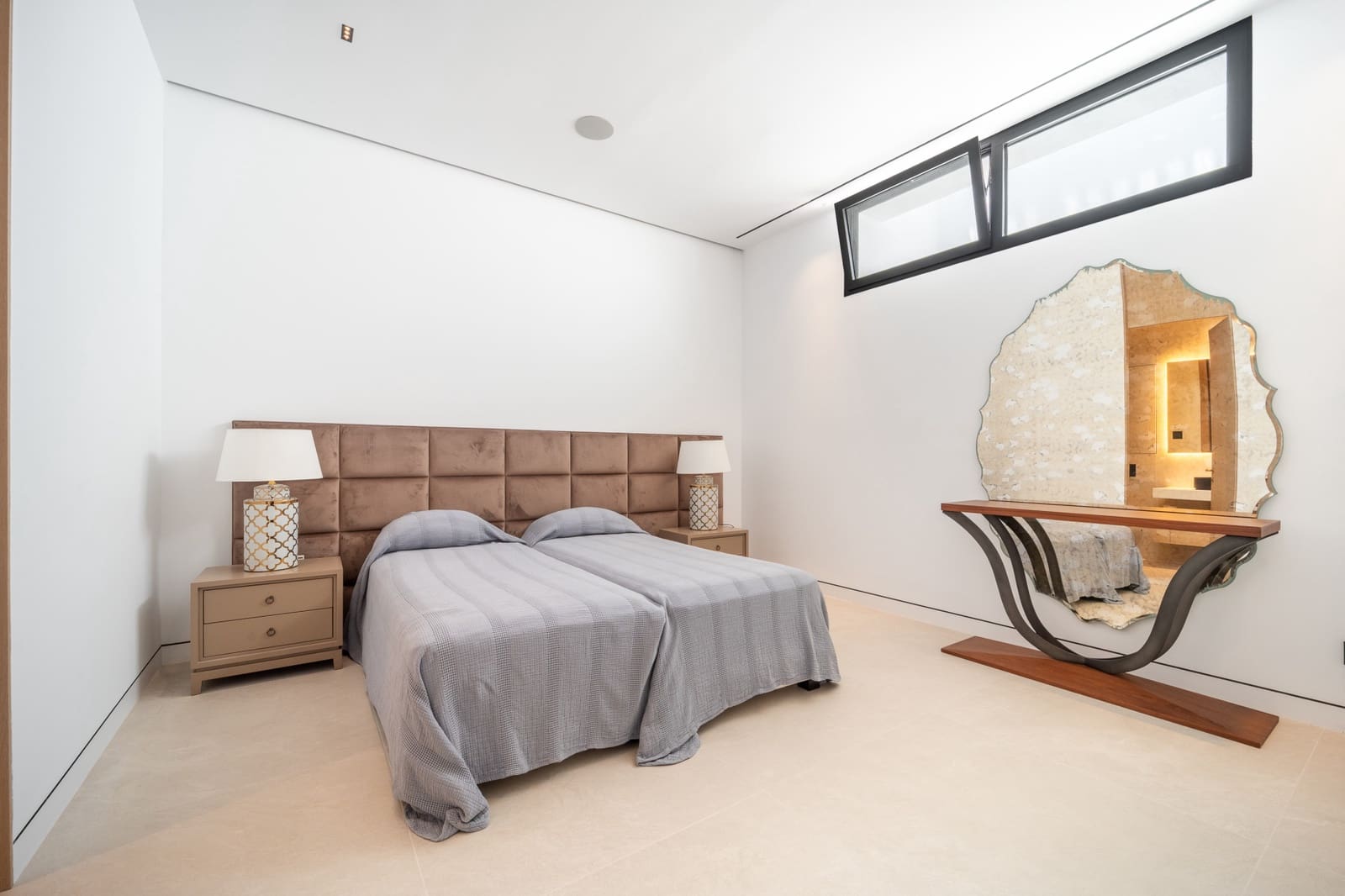 4 slaapkamer Halfvrijstaande villa te koop in Marbella met zwembad garage - € 4.800.000 (Ref: 8551260)