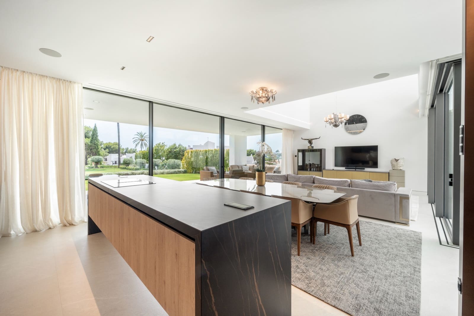 4 slaapkamer Halfvrijstaande villa te koop in Marbella met zwembad garage - € 4.800.000 (Ref: 8551260)