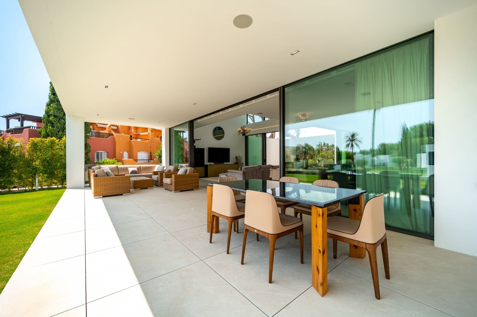 4 slaapkamer Halfvrijstaande villa te koop in Marbella met zwembad garage - € 4.800.000 (Ref: 8551260)