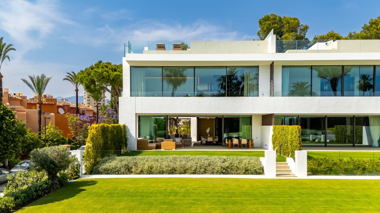4 bedroom Semi-detached Villa for sale in Marbella with pool garage - € 5,000,000 (Ref: 8551260)