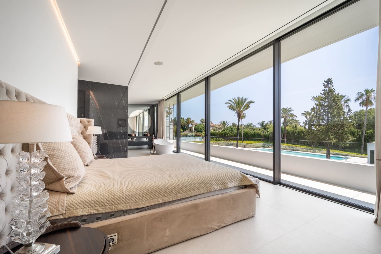 4 bedroom Semi-detached Villa for sale in Marbella with pool garage - € 5,000,000 (Ref: 8551260)