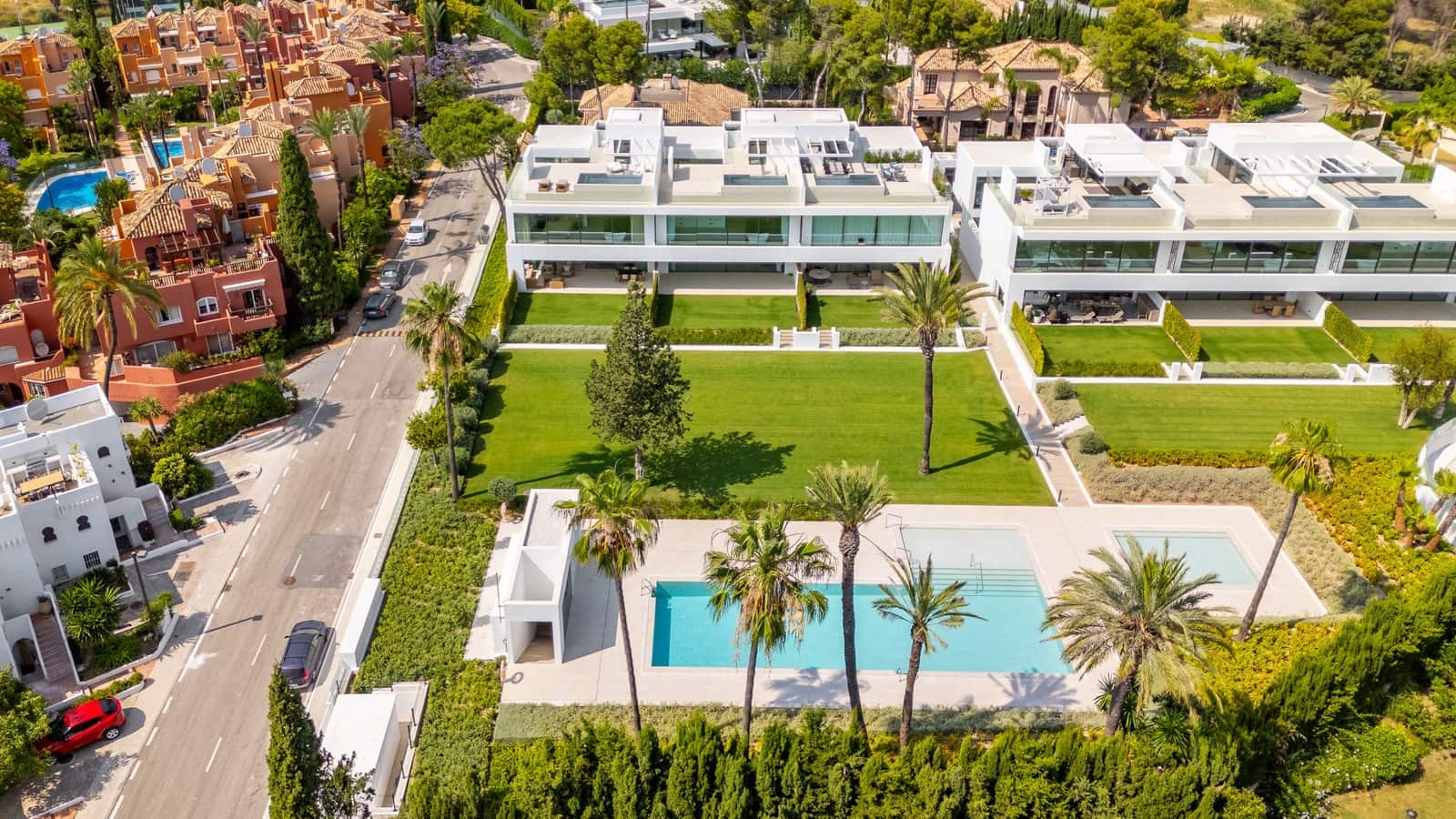 4 bedroom Semi-detached Villa for sale in Marbella with pool garage - € 5,000,000 (Ref: 8551260)
