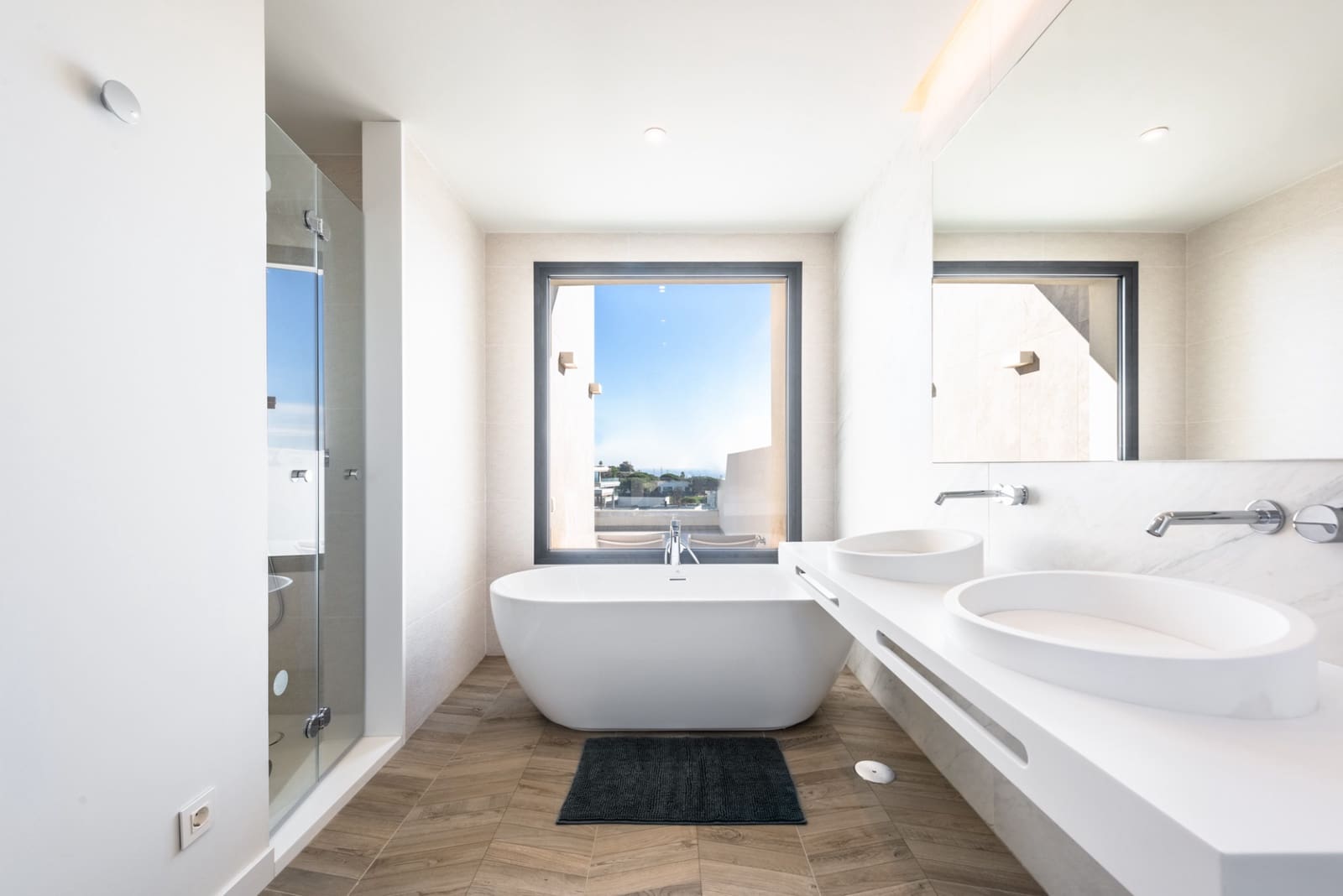 3 bedroom Townhouse for sale in Marbella with pool garage - € 1,500,000 (Ref: 8572489)