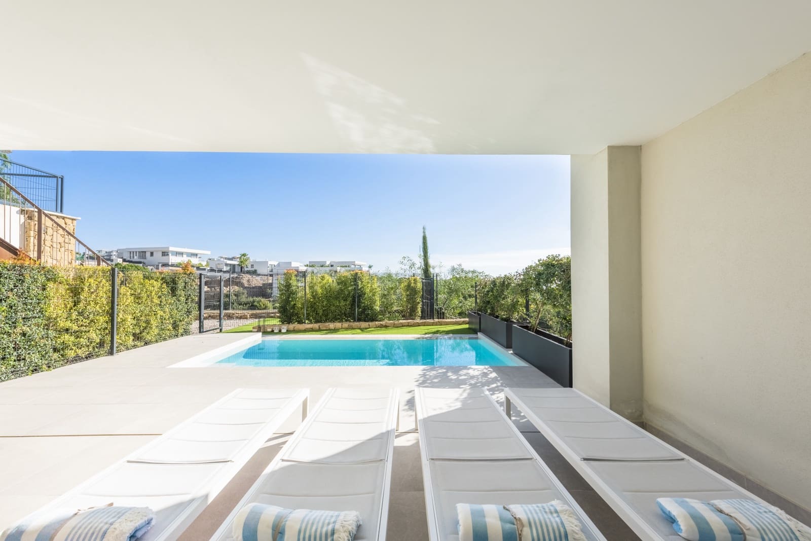 3 Zimmer Haus zu verkaufen in Marbella mit Pool Garage - 1.380.000 € (Ref: 8572489)