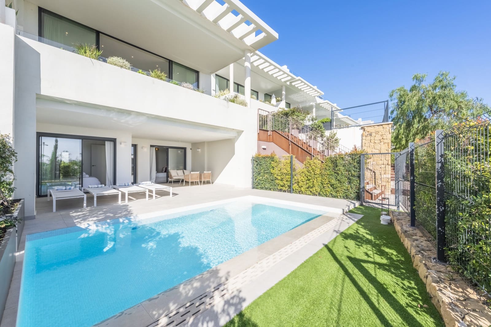 3 Zimmer Haus zu verkaufen in Marbella mit Pool Garage - 1.380.000 € (Ref: 8572489)