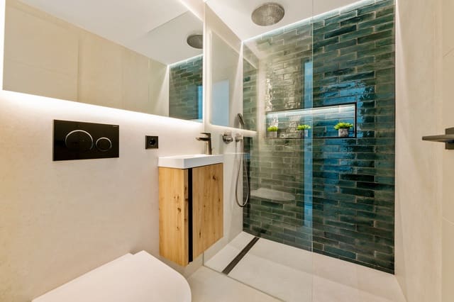 2 Zimmer Apartment zu verkaufen in San Pedro de Alcantara, Marbella mit Garage - 499.000 € (Ref: 8595351)