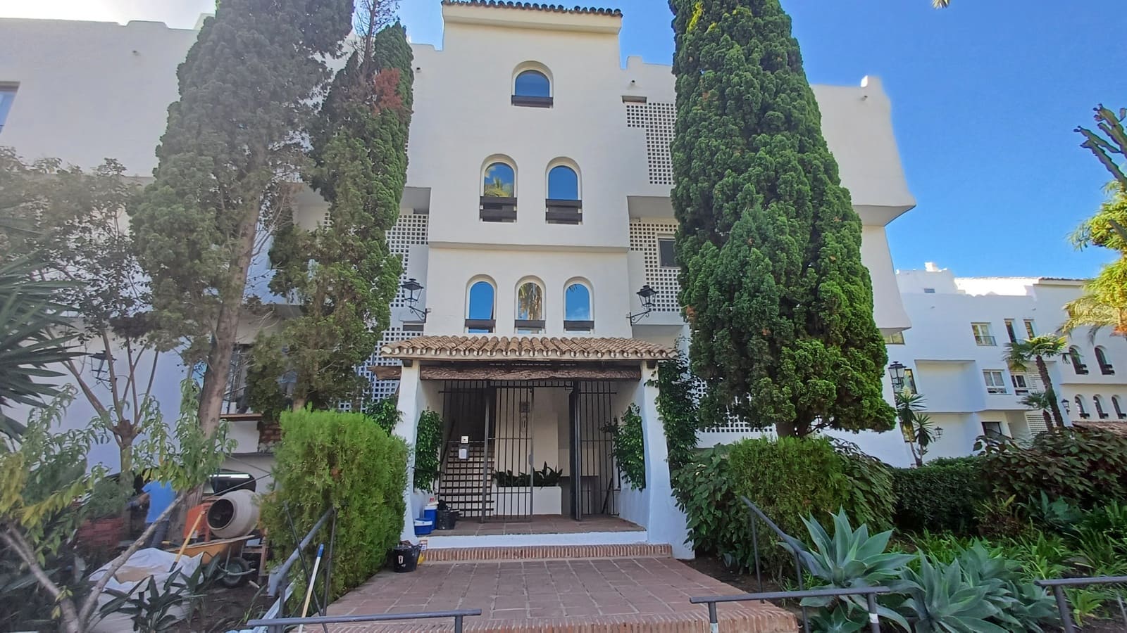 2 soverom Leilighet til leie i Puerto Banus med svømmebasseng - € 4 500 (Ref: 8596766)