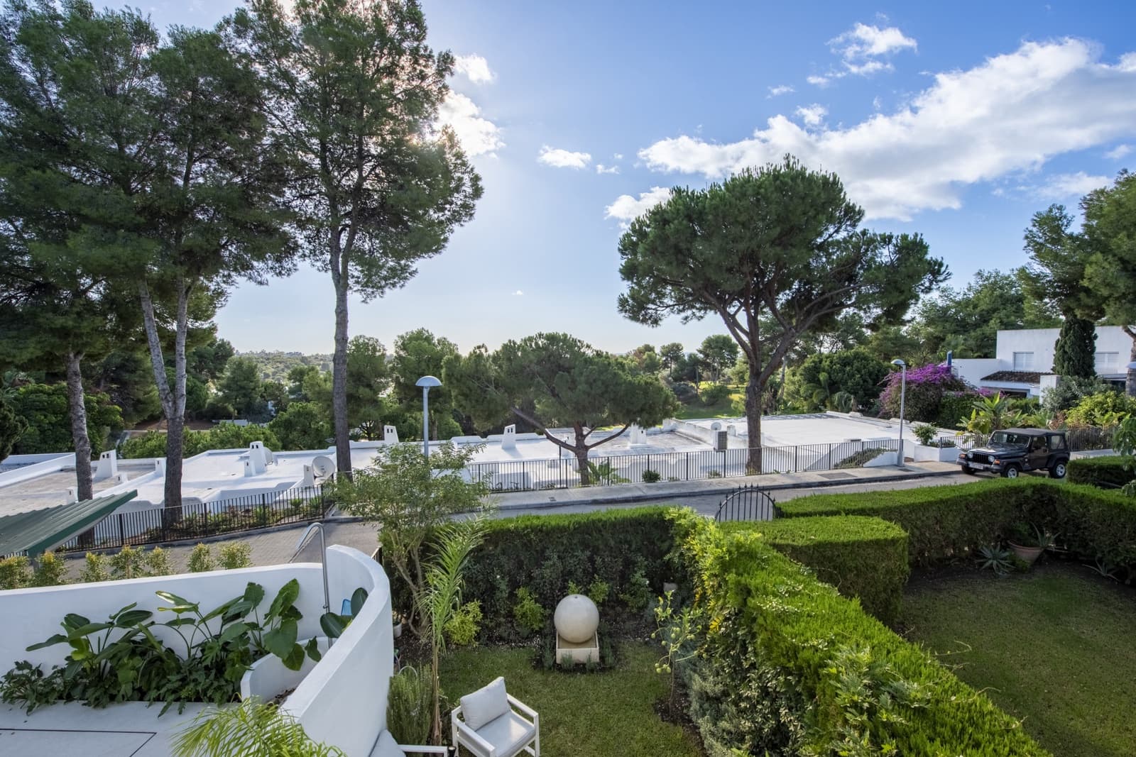 3 slaapkamer Huis te huur in Marbella met zwembad garage - € 2.900 (Ref: 8610089)