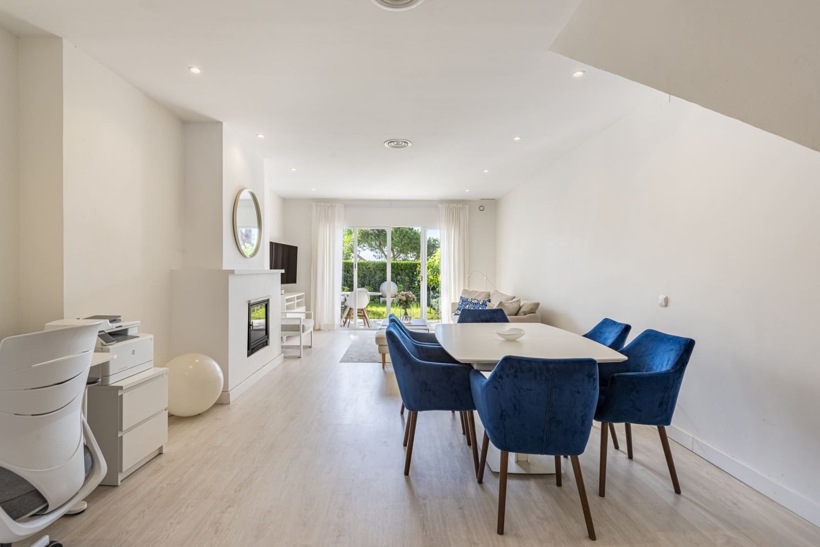 3 slaapkamer Huis te huur in Marbella met zwembad garage - € 2.900 (Ref: 8610089)