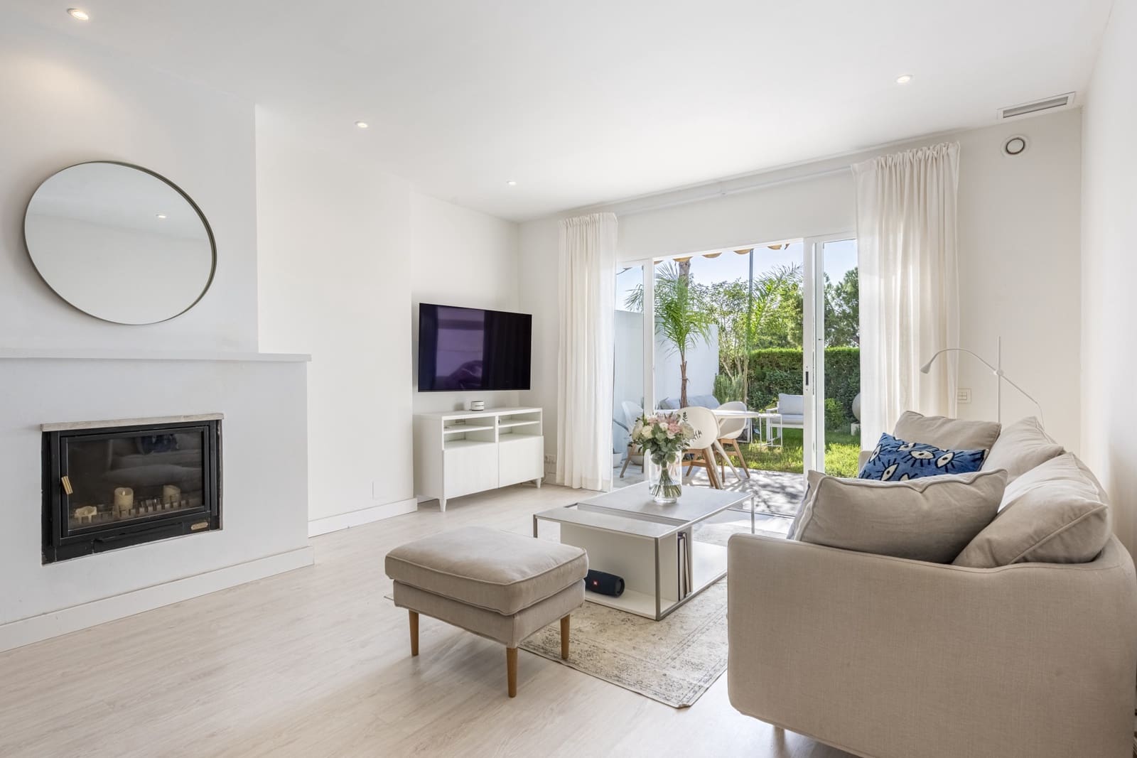 3 slaapkamer Huis te huur in Marbella met zwembad garage - € 2.900 (Ref: 8610089)