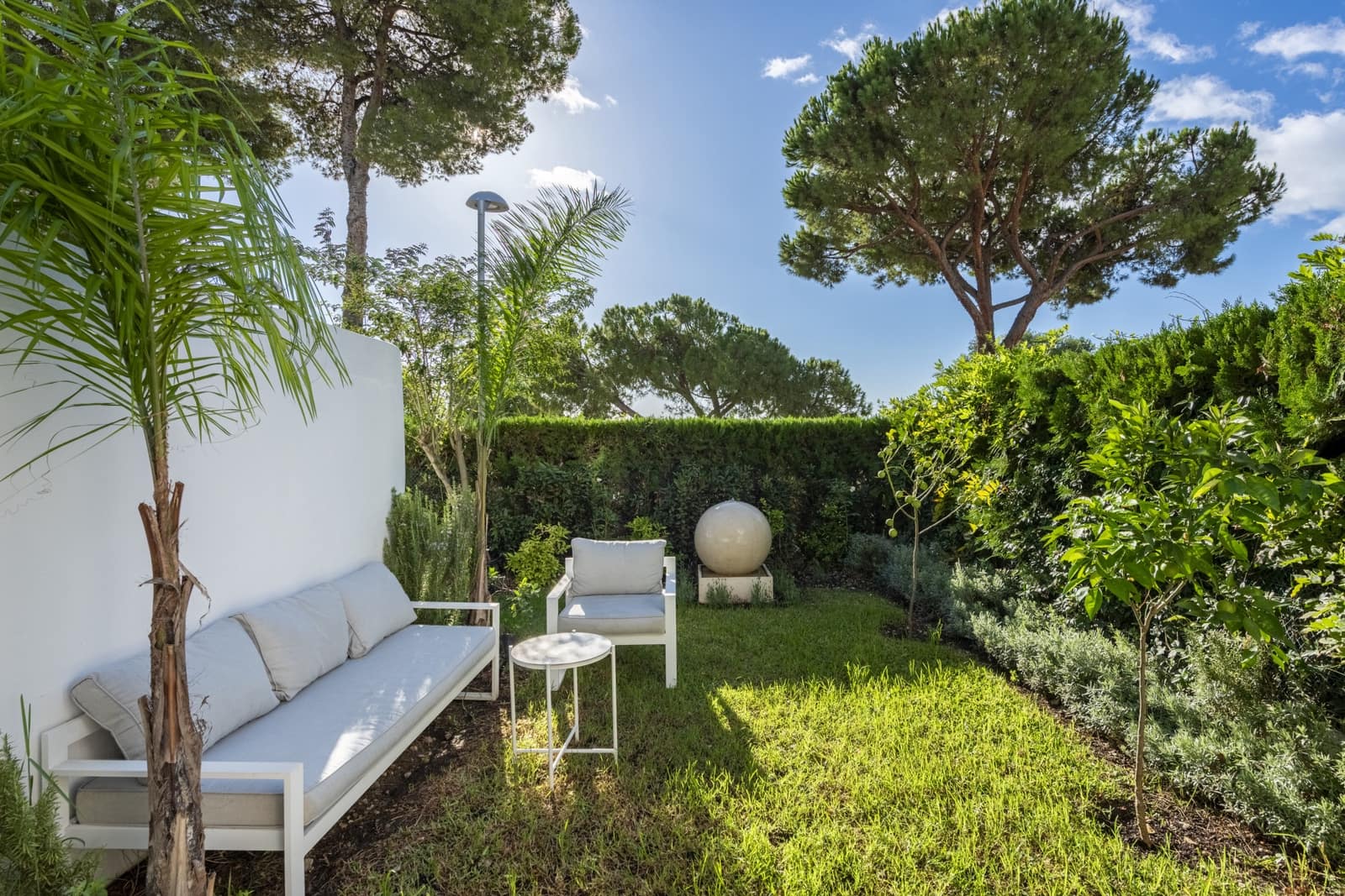 3 slaapkamer Huis te huur in Marbella met zwembad garage - € 2.900 (Ref: 8610089)