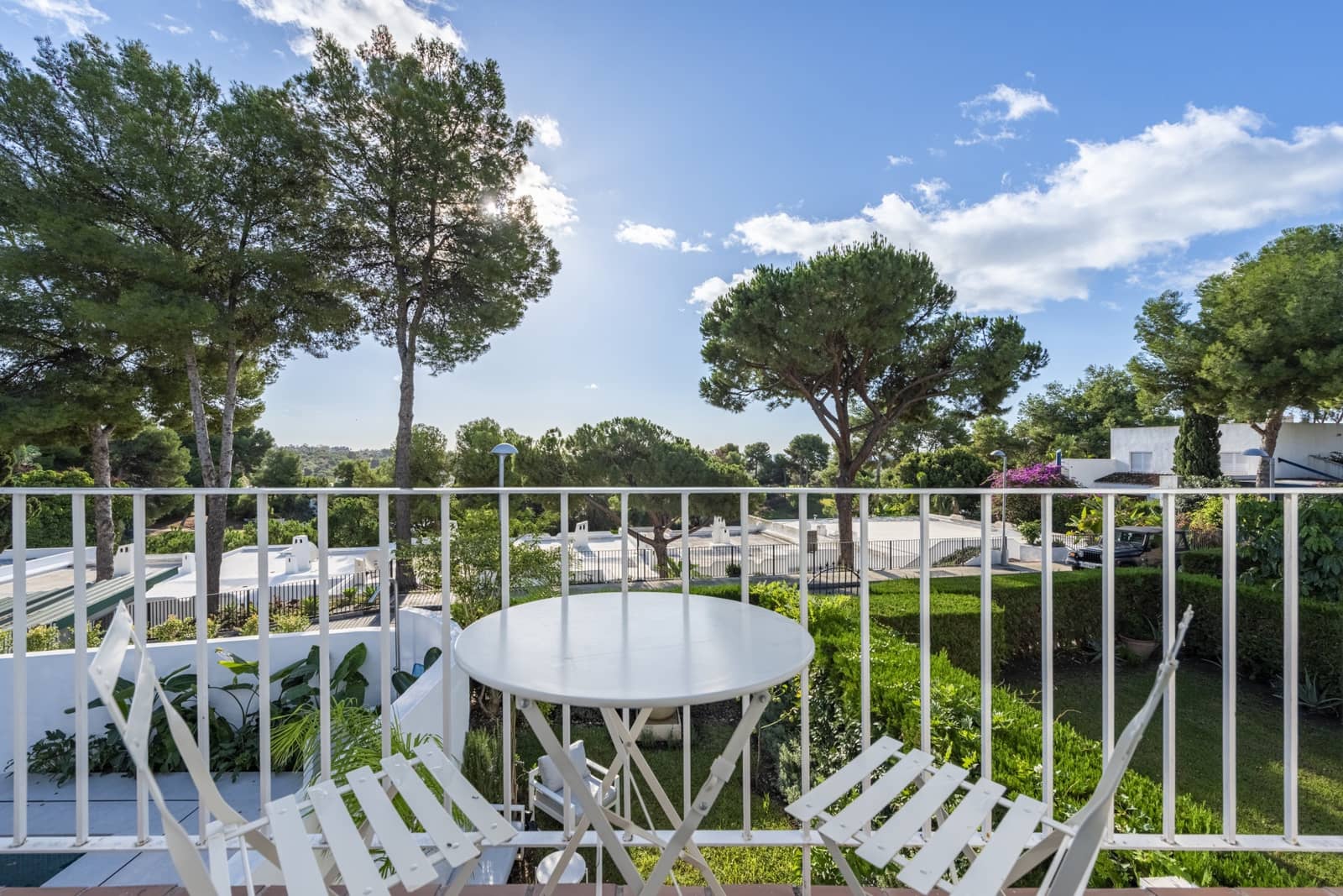 3 slaapkamer Huis te huur in Marbella met zwembad garage - € 2.900 (Ref: 8610089)