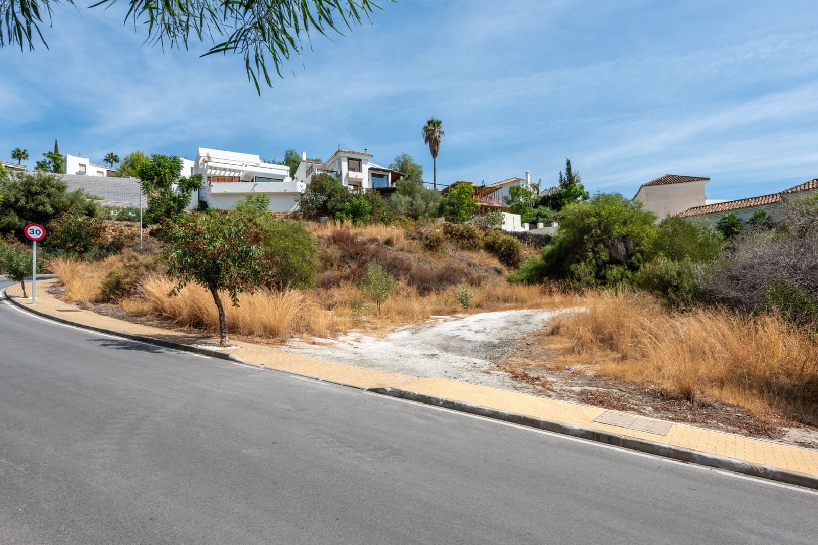 Byggetomt til salgs i New Golden Mile - € 1 195 000 (Ref: 8610966)