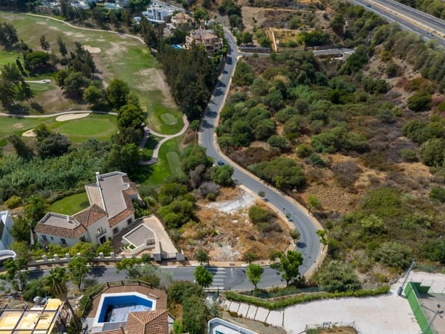 Building Plot for sale in Nueva Atalaya, Estepona - € 1,195,000 (Ref: 8610966)