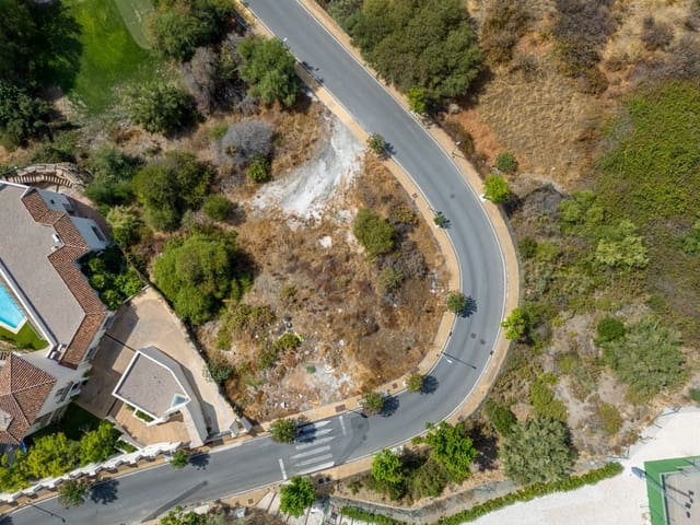 Building Plot for sale in Nueva Atalaya, Estepona - € 1,195,000 (Ref: 8610966)