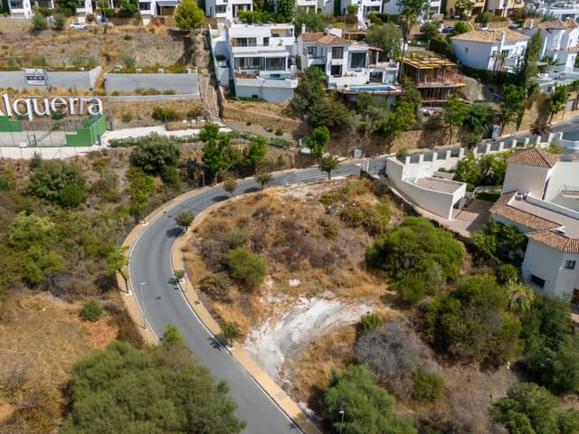 Building Plot for sale in Nueva Atalaya, Estepona - € 1,195,000 (Ref: 8610966)