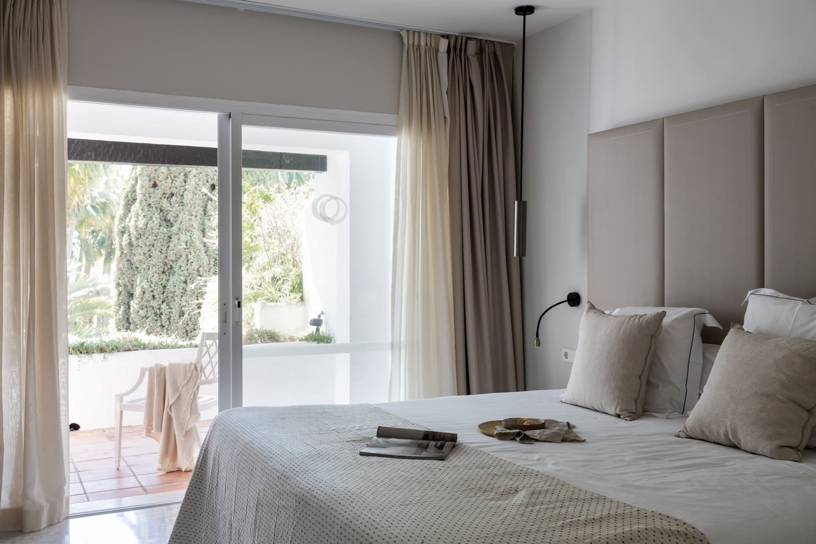 3 bedroom Penthouse for rent in Marbella with pool garage - € 15,000 (Ref: 8614264)