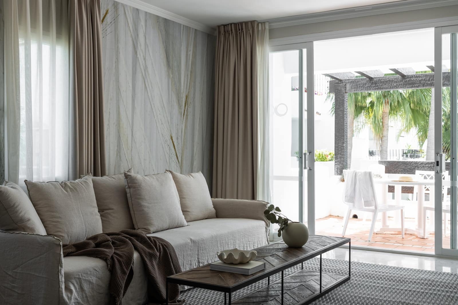 3 bedroom Penthouse for rent in Marbella with pool garage - € 15,000 (Ref: 8614264)