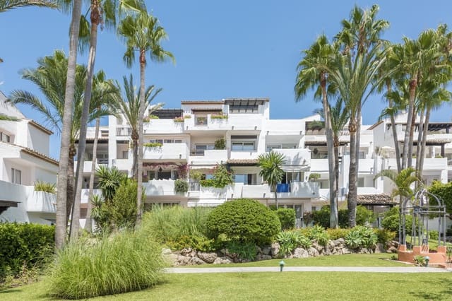 3 Zimmer Penthouse zu vermieten in Marbella mit Pool Garage - 15.000 € (Ref: 8614264)