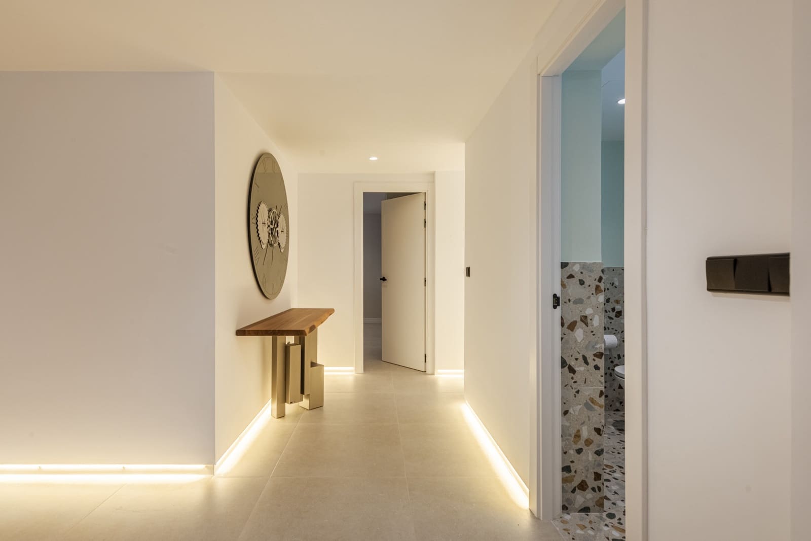 3 slaapkamer Appartement te koop in Marbella met zwembad garage - € 1.595.000 (Ref: 8630106)